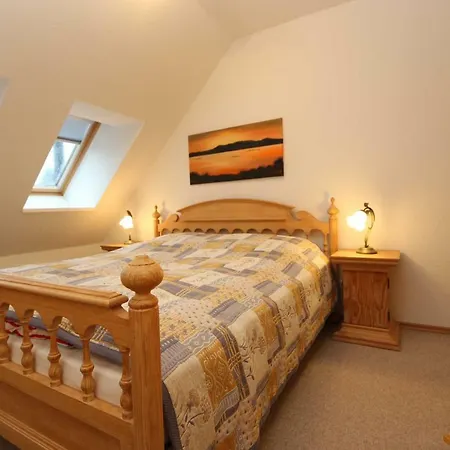 Apartamento Im Reetdachhaus_ D Loddin