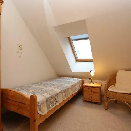 Apartamento Im Reetdachhaus_ D *