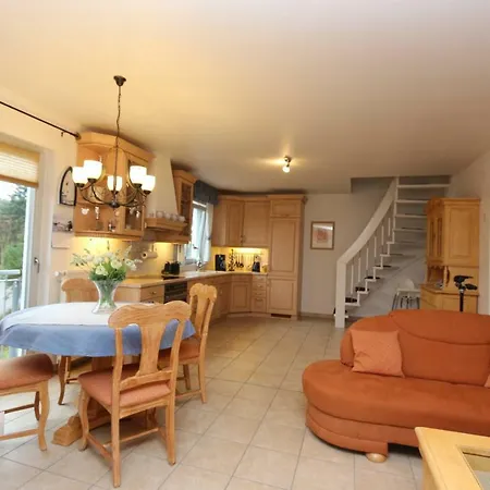 Apartamento Im Reetdachhaus_ D Loddin
